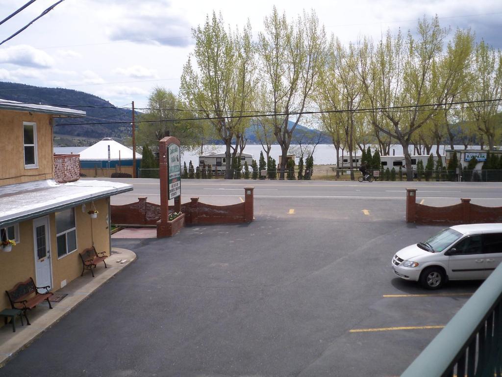 Lakeside Villa & Nordic Spa Penticton Exteriör bild